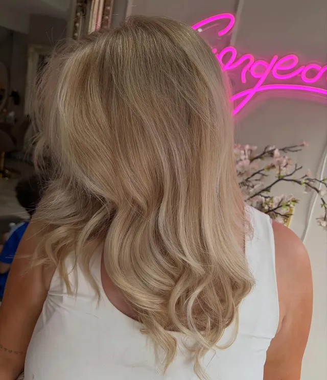Full blonde refresh, foiled, toned and bright